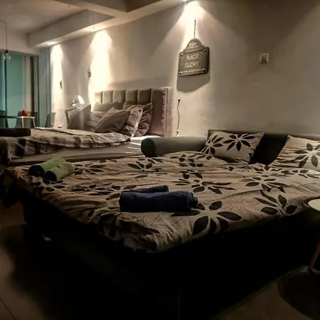 Loft For 4 To The Center Of 公寓 塞萨洛尼基