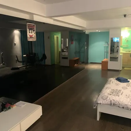 Loft For 4 To The Center Of 公寓 塞萨洛尼基