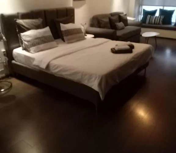 Loft For 4 To The Center Of דירה סלוניקי