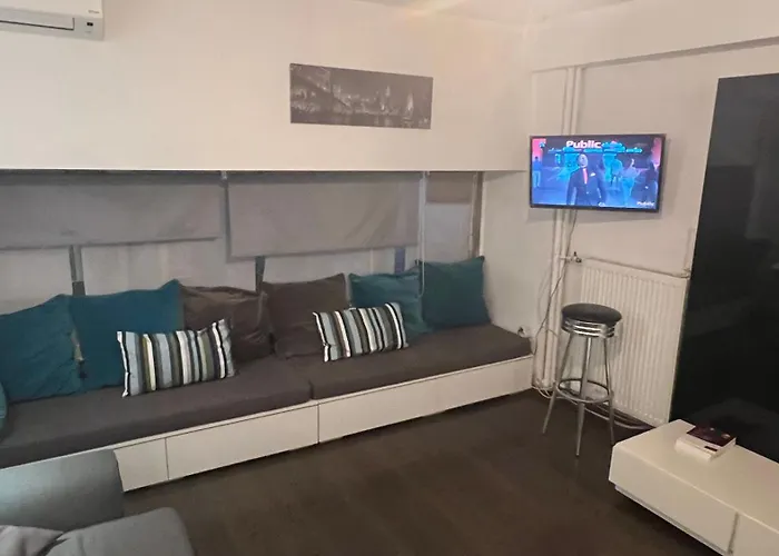 Loft For 4 To The Center Of *