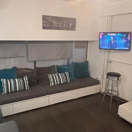 Loft For 4 To The Center Of *